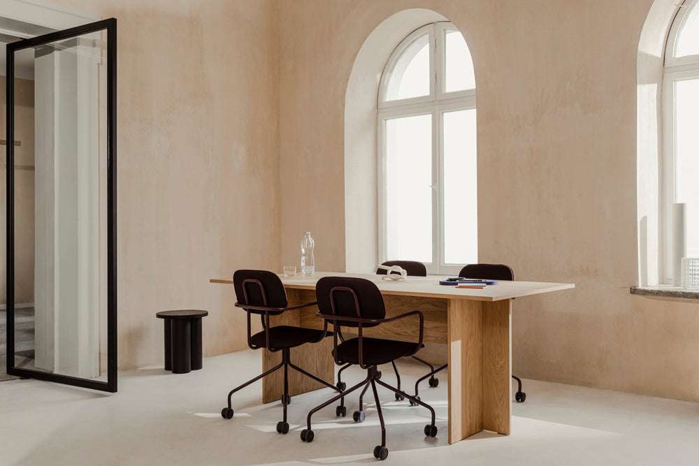 Project Matching Contract Furniture Rectangular Wooden Table, E0-grade Multilayer Board with Wood Veneer