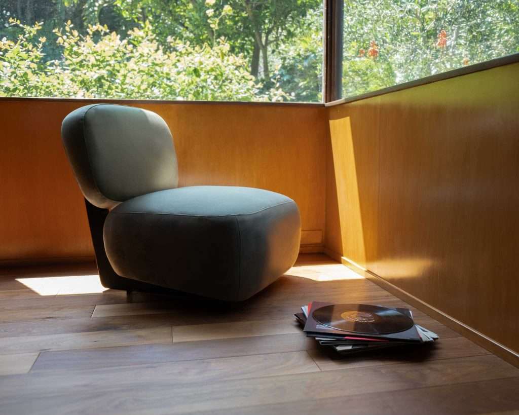 Wholesale Hotel Modern Minimalist Armless Lounge Chair