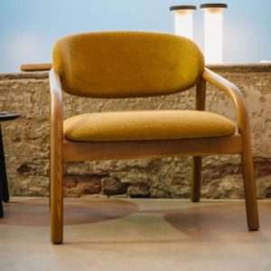 New Design Best Quality Custom Nordic Style Wood One Seater Hotel Chair