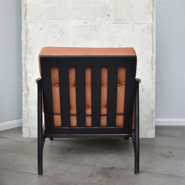 Factory Customized Leisure Solid Wood Frame Fabric Armchair